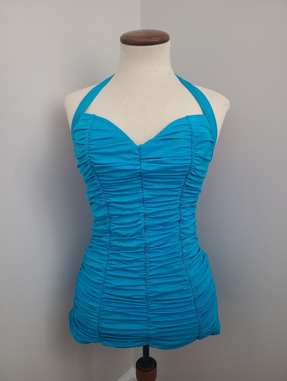 DKNY Swimsuit Size 8 Shirred Ruched Swimdress One Piece Retro Pin Up Beach Vaca